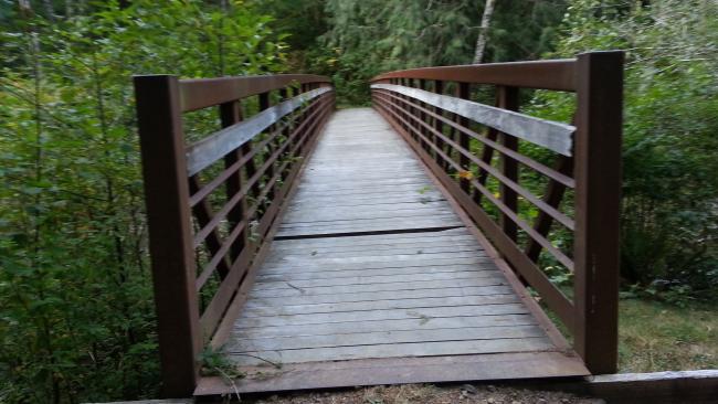 Copper Creek Bridge - start of the trail