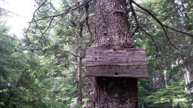 Squaw Mtn Trail Sign