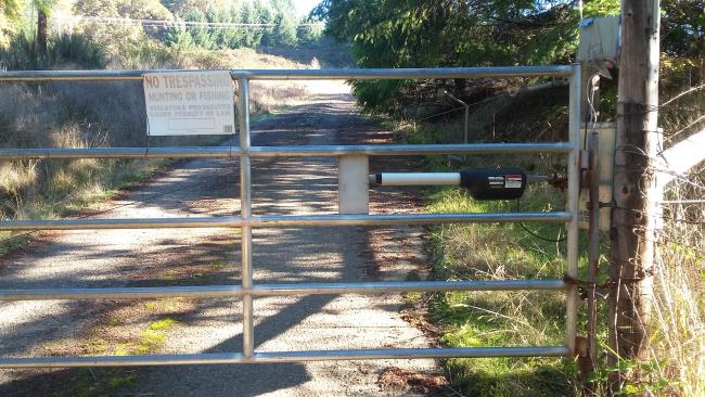 Gate and No Trespassing sign