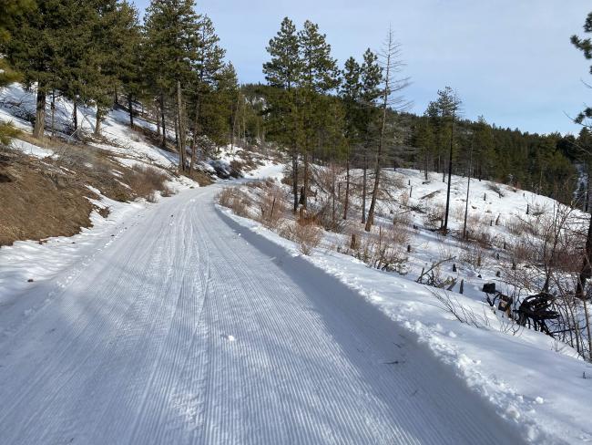 A freshly groomed trail for the descent