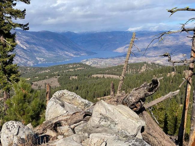 The view to the northwest. Lake Chelan, Manson, and 4th of July Mountain