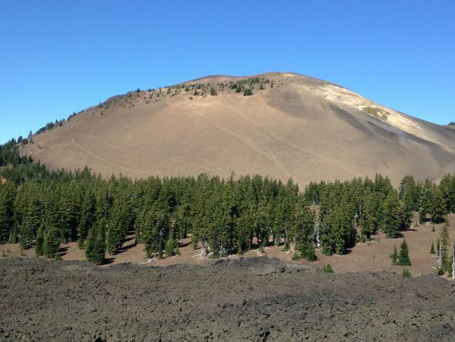 East side of Belknap Crater: ascend on far right not directly