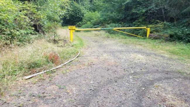 The gate at the hike's starting point, off Donkey Creek Road