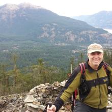 Etienne-K7ATN with Dog Mountain in background
