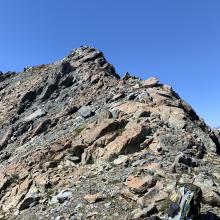 Scramble route down from "West Summit".  Tim's pack is at the correct Key Col location