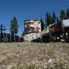 Double Terminus of Big Chief Chair and Southern Cross Chair