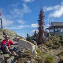 Dexter the SOTA Dog at K7MAS Operating Position - Photo KG7EJT