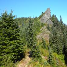 Outcrops on the way up the mountain